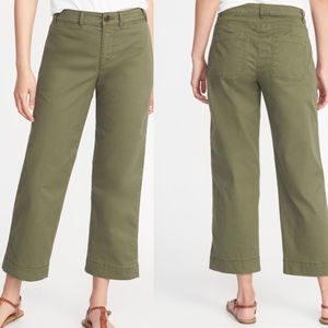 Old Navy • Olive Green Wide Leg Cropped Pants